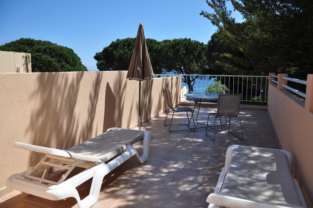 Hotel De La Plage Le Lavandou Zimmer foto