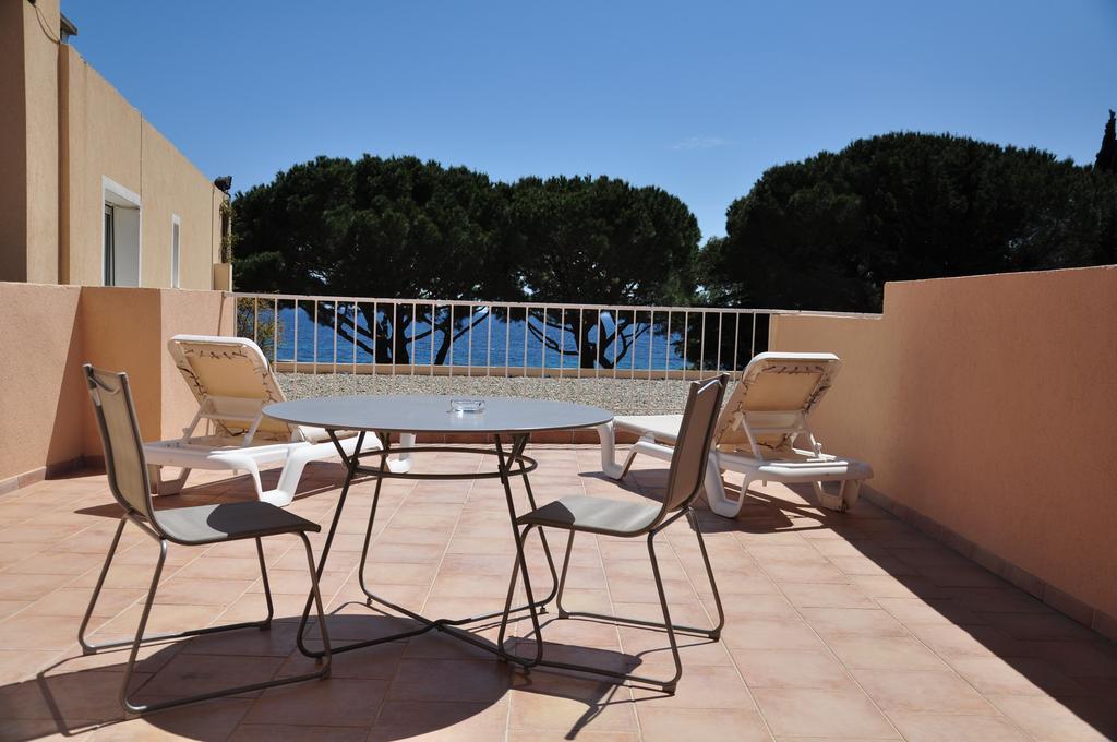 Hotel De La Plage Le Lavandou Zimmer foto