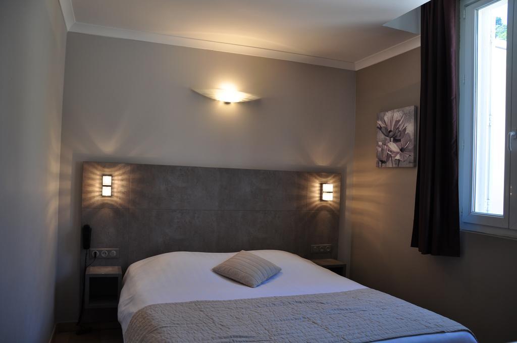 Hotel De La Plage Le Lavandou Zimmer foto