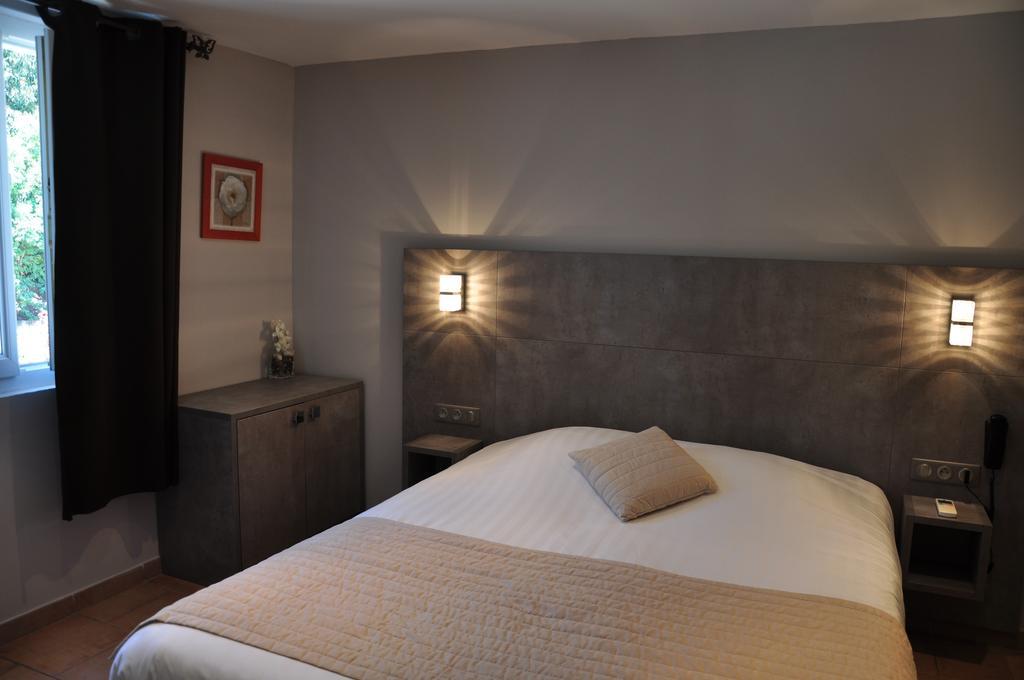 Hotel De La Plage Le Lavandou Zimmer foto
